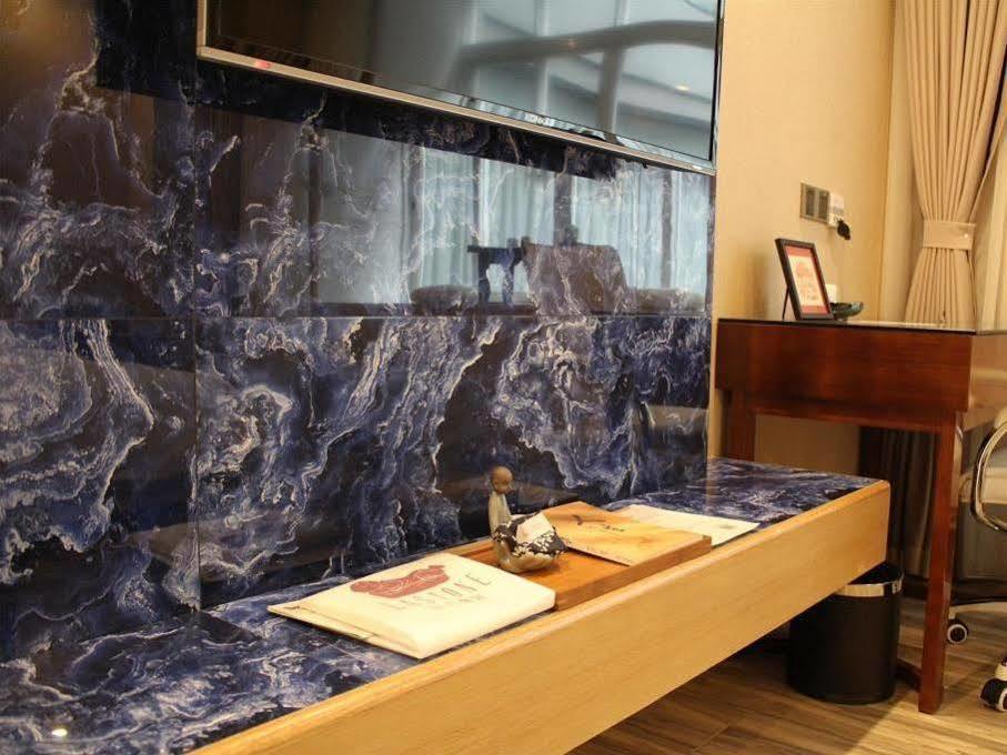 Eastone Foshan Exterior photo